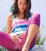 Aisan girl footjob Footjob violent Footjob abuse gaia